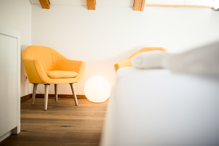Weiss Junior Suite Sitzecke