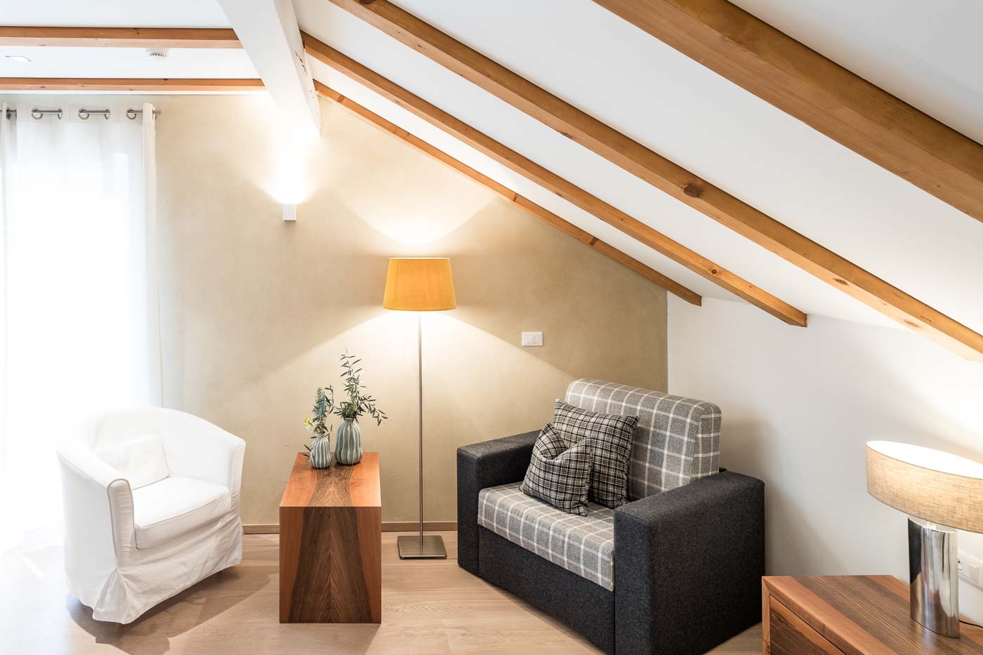 Rosenbaum Junior Suite Couchecke